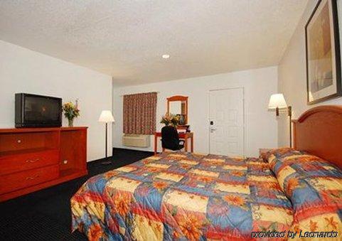 Rodeway Inn Effingham Chambre photo